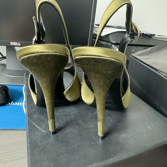 SAINT LAURENT
Satin Yazmeen Slingback Pumps 115 - Picture 4 of 10
